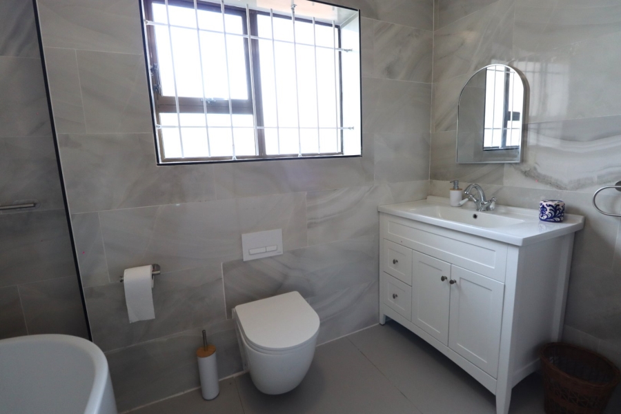 4 Bedroom Property for Sale in Amsterdamhoek Eastern Cape